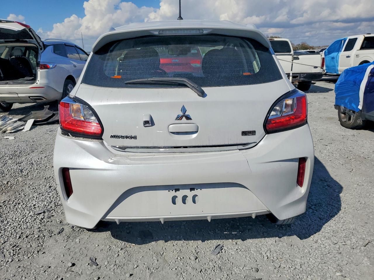 2023 Mitsubishi Mirage es