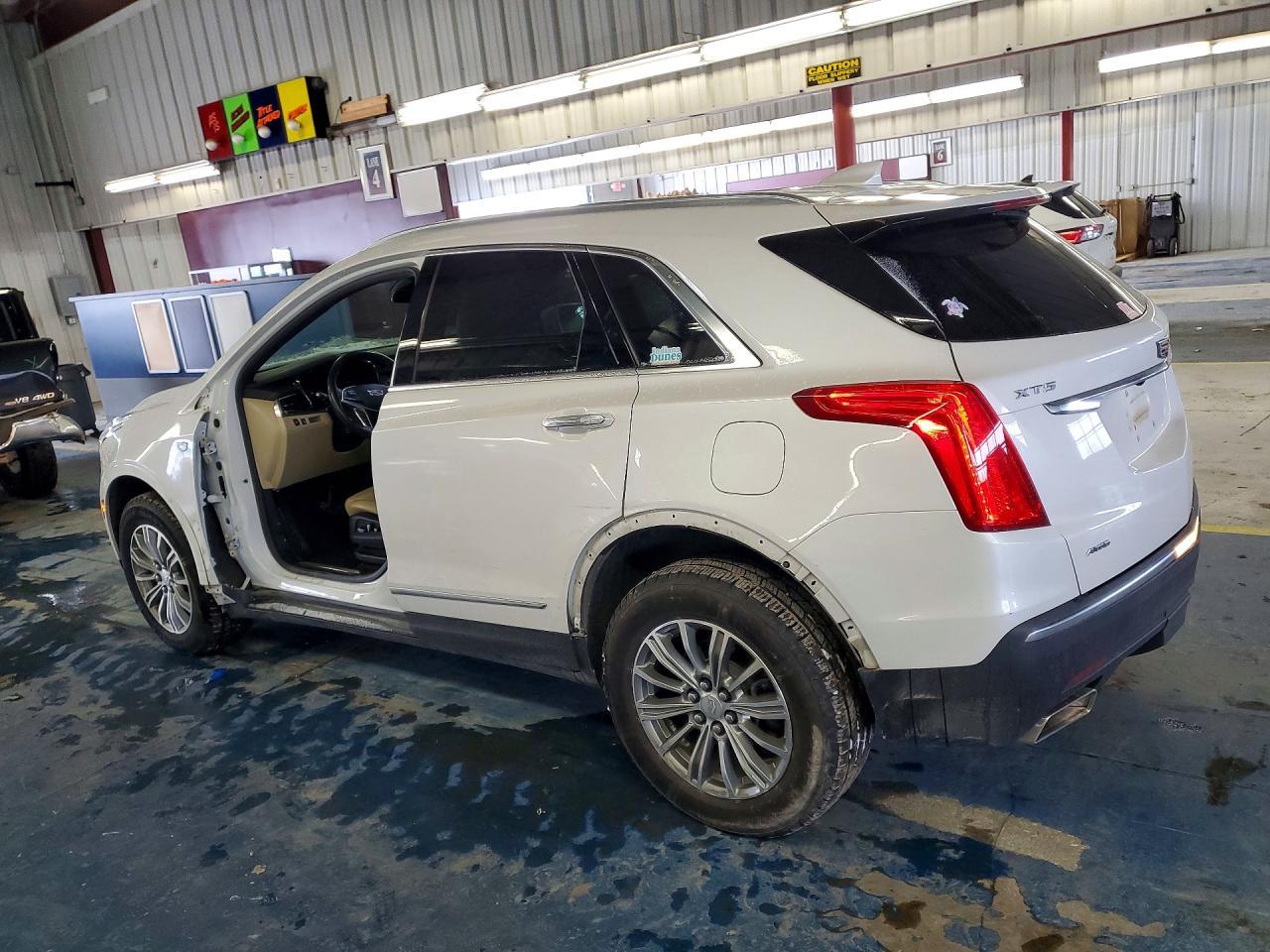 2017 Cadillac XT5 Luxury