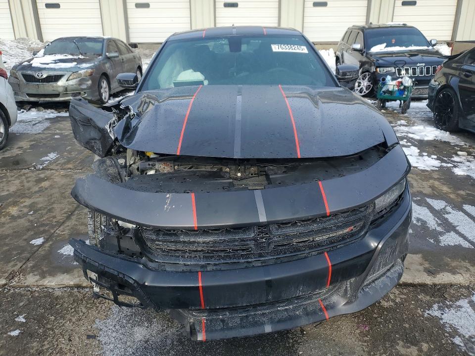 2016 Dodge Charger sxt