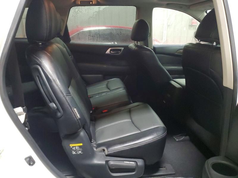 2020 Nissan Pathfinder Platinum