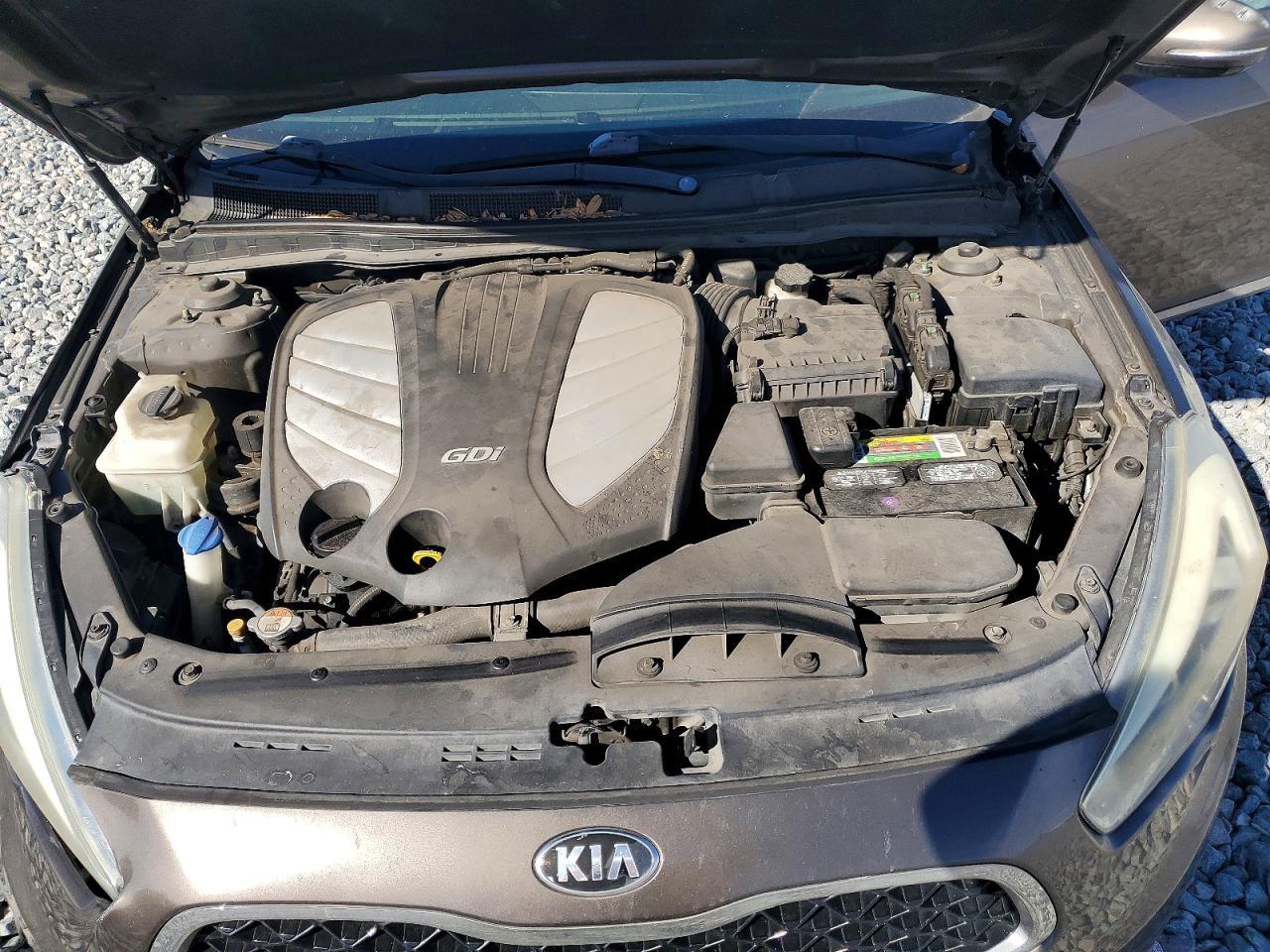 2014 KIA Cadenza Premium