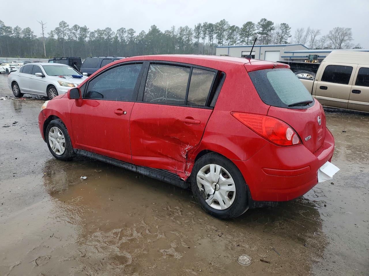 2010 Nissan Versa s