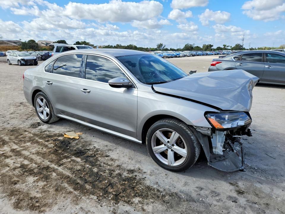 2012 Volkswagen Passat se