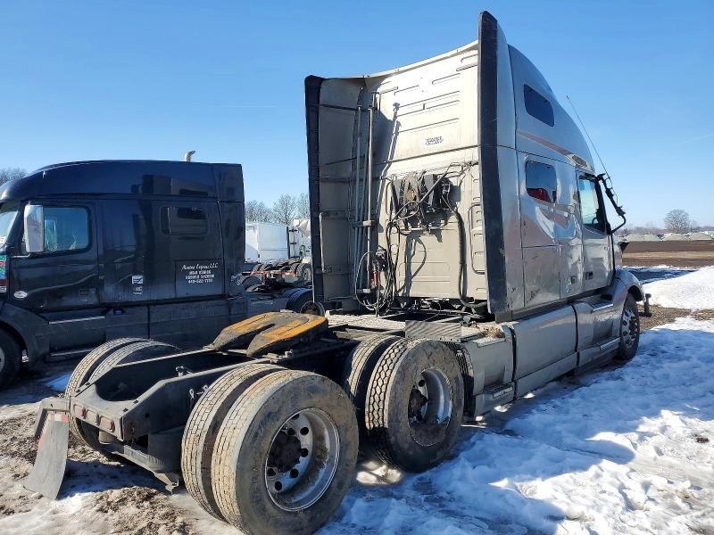2019 Volvo VNL Semi Truck