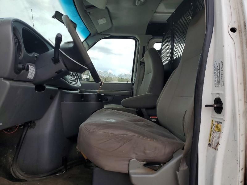 2006 Ford Econoline E250 van