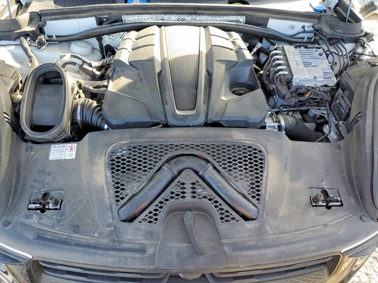 2024 Porsche Macan s