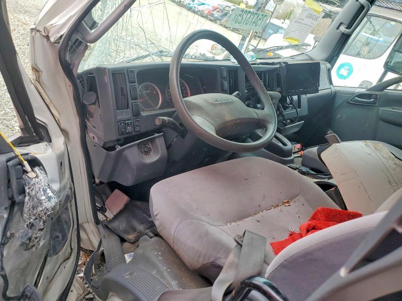 2020 Isuzu NQR BOX Truck