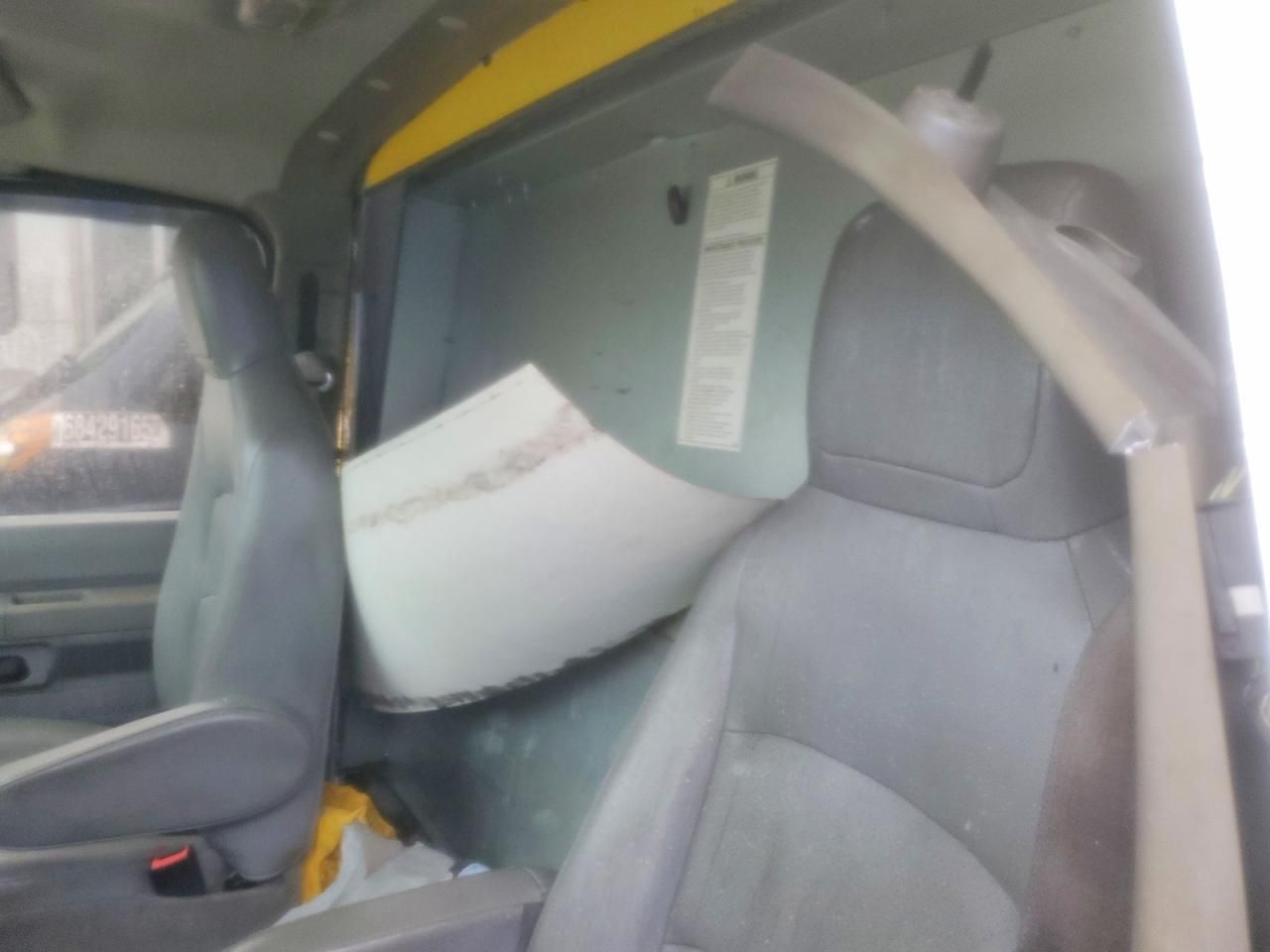 2022 Ford E350 BOX Truck