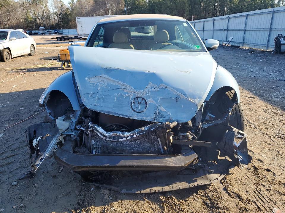 2013 Volkswagen Beetle
