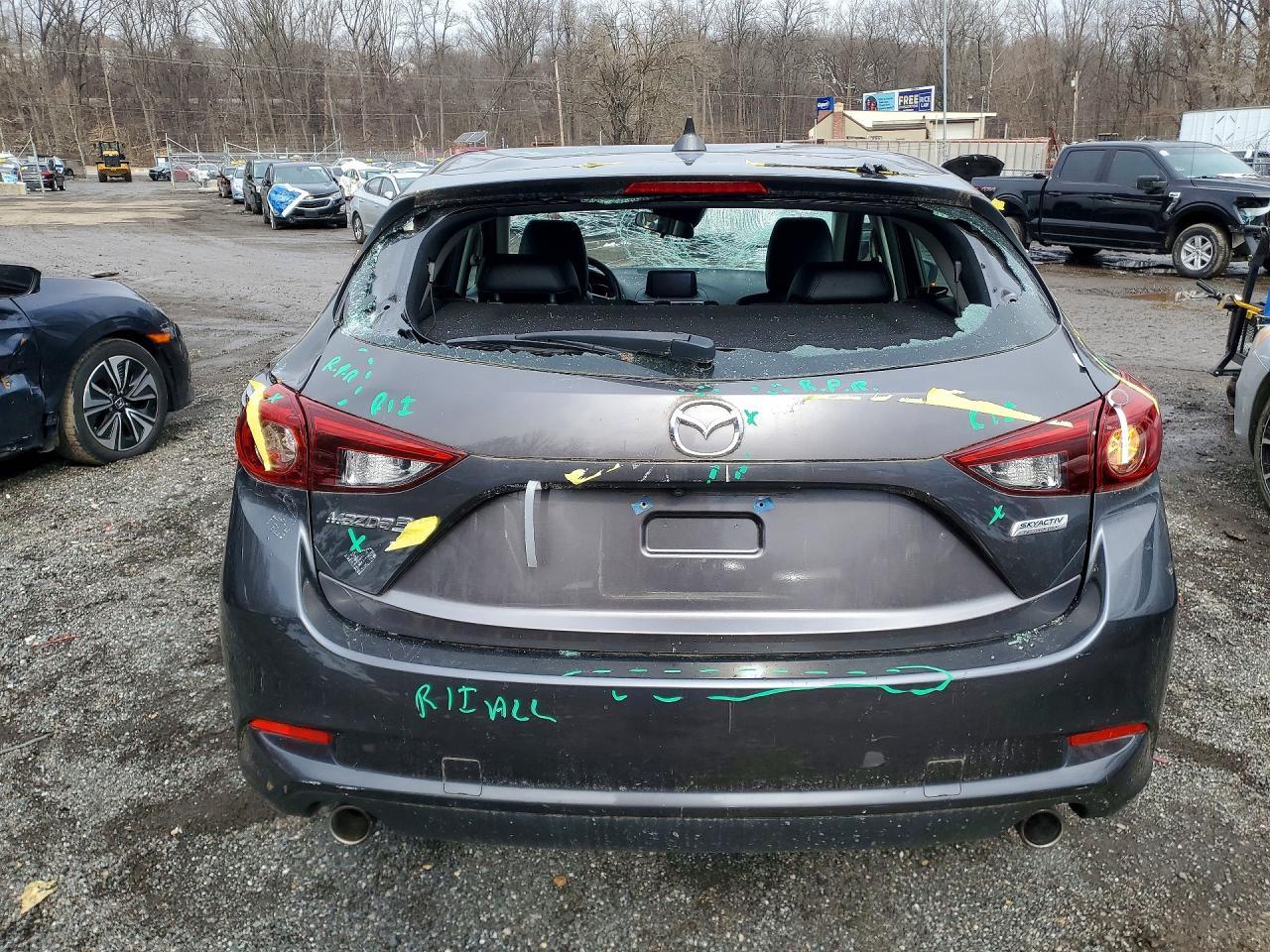 2018 Mazda 3 Grand Touring