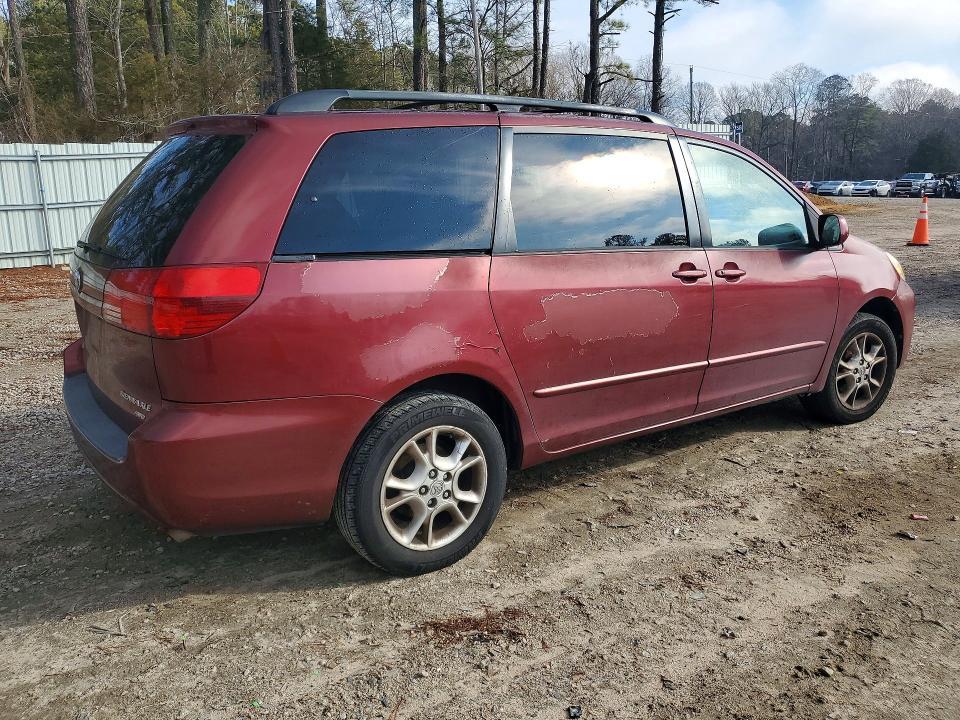 2005 Toyota Sienna xle
