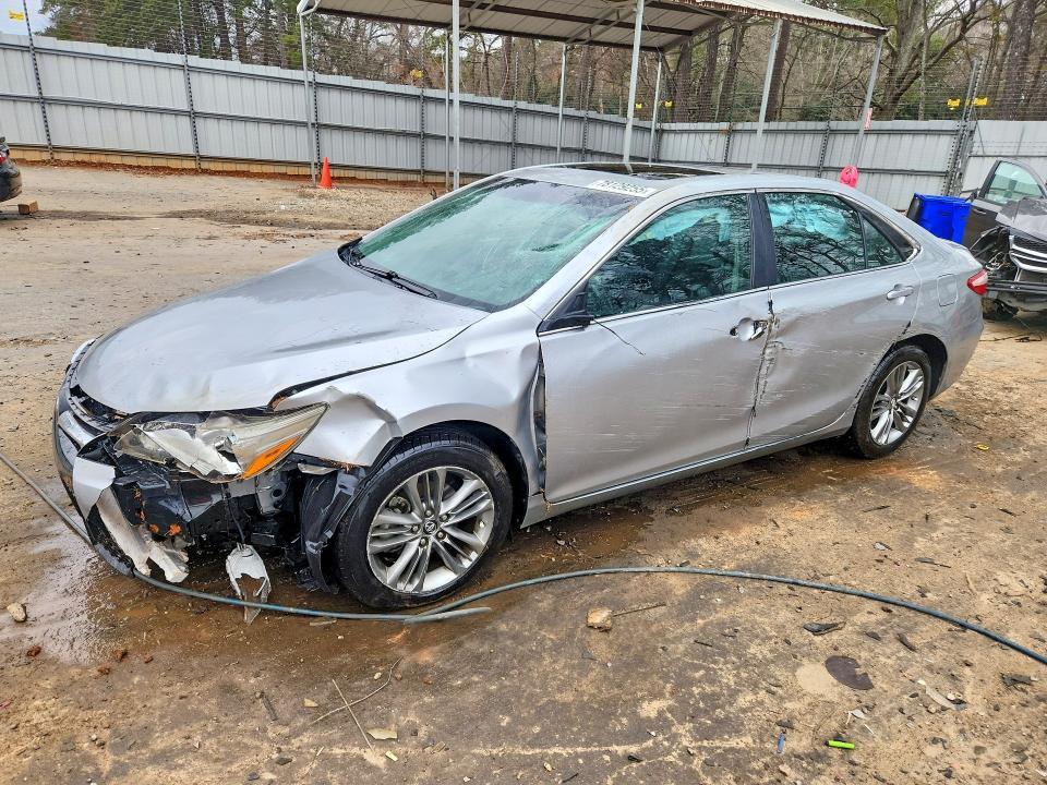 2016 Toyota Camry se