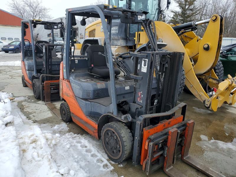 2014 Toyt Forklift-forklift