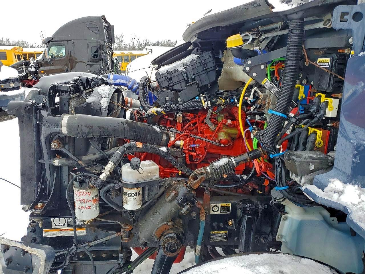 2022 Peterbilt Tractor 536 BOX Truck