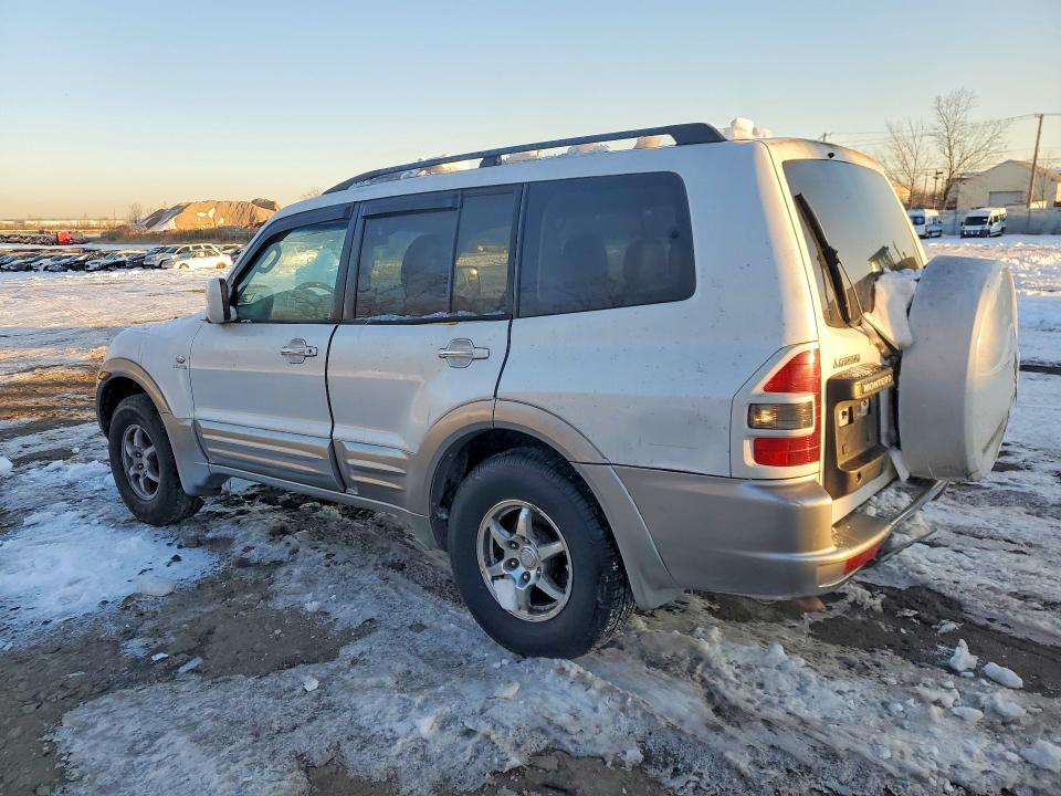 2002 Mitsubishi Montero Limited
