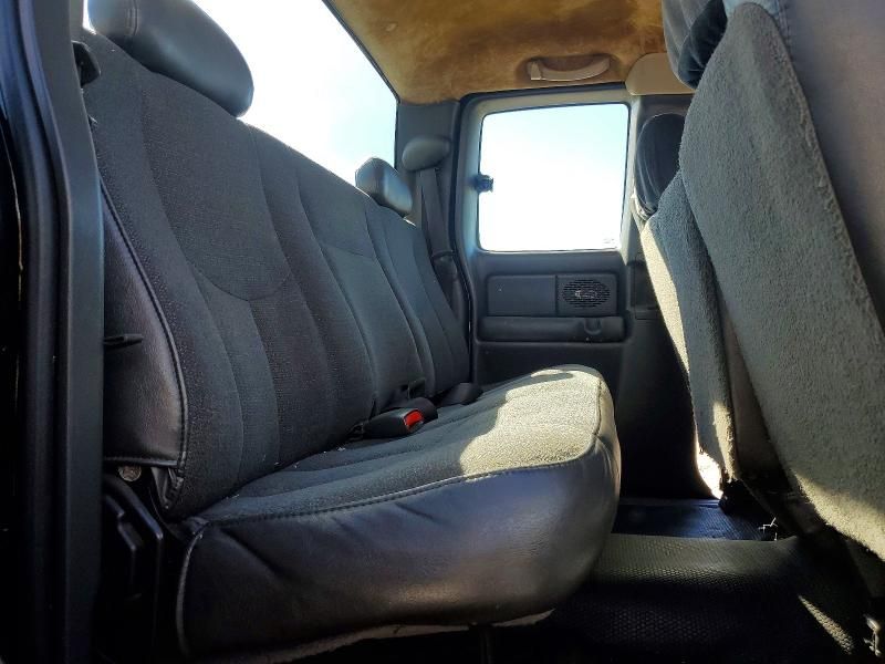 2004 GMC New Sierra C1500