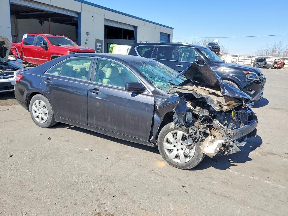 2010 Toyota Camry le