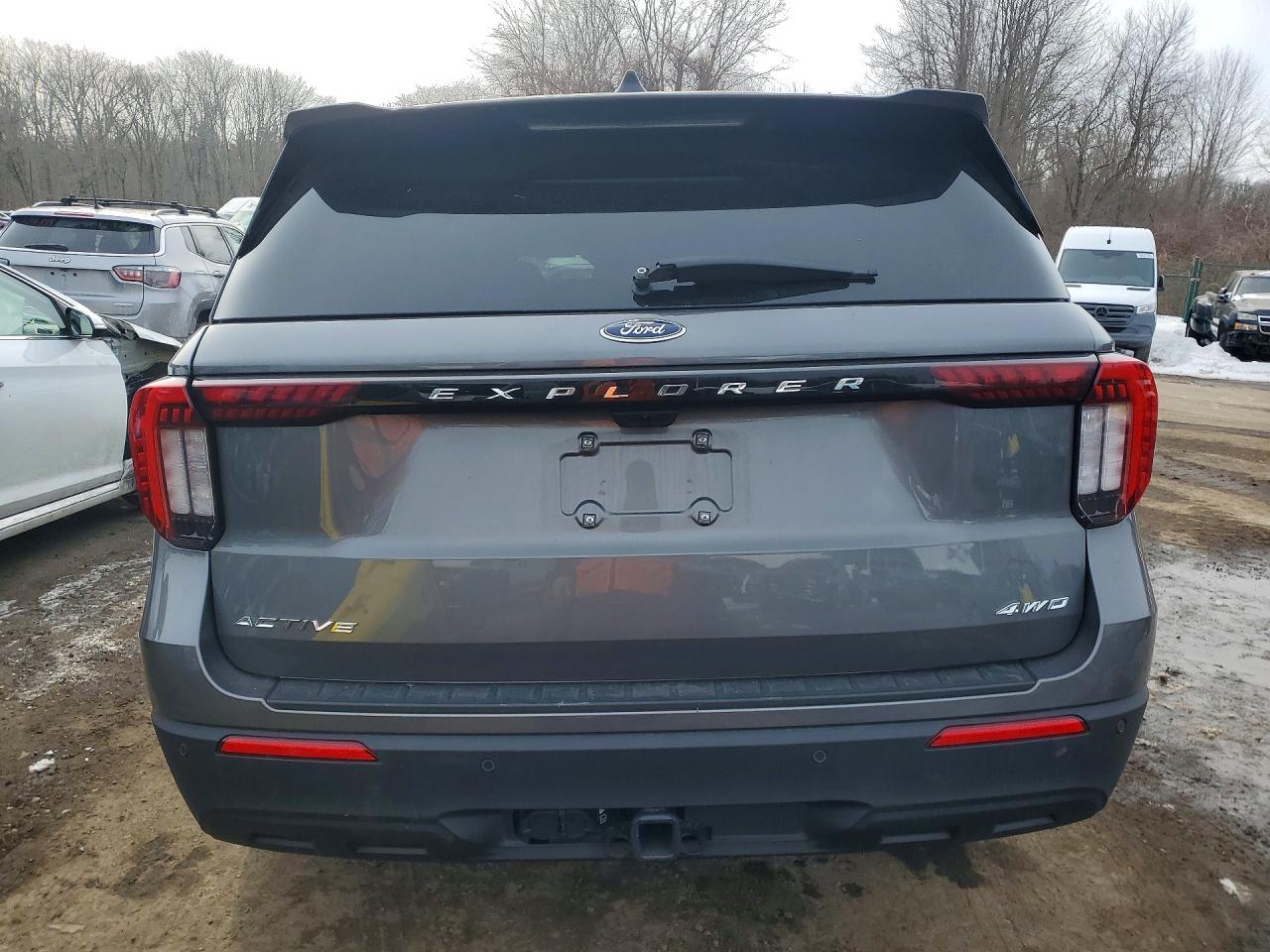 2025 Ford Explorer Active