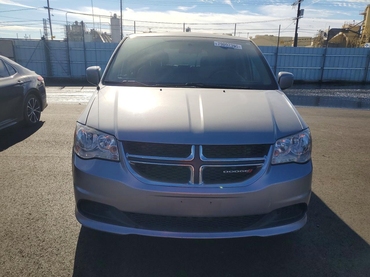 2016 Dodge Grand Caravan sxt