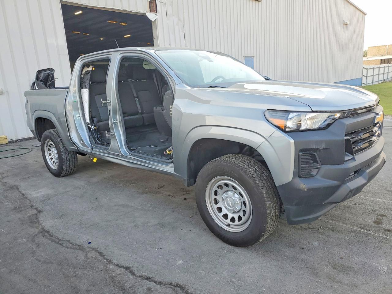 2025 Chev Colorado