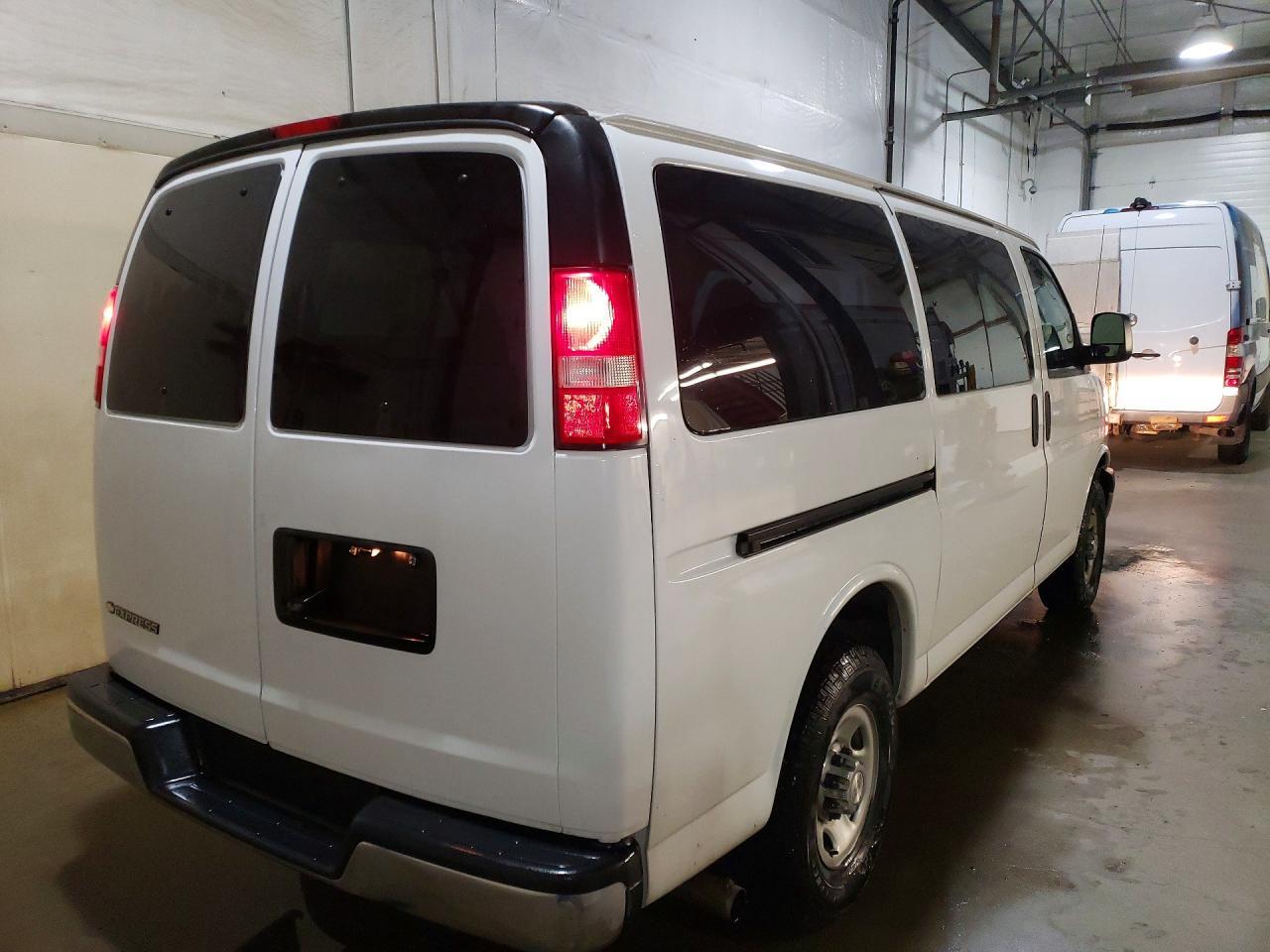 2018 Chevrolet Express G3500 LT
