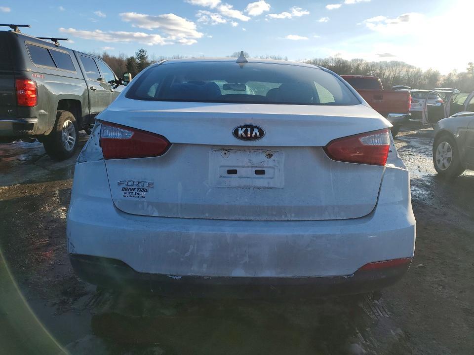 2015 KIA Forte lx