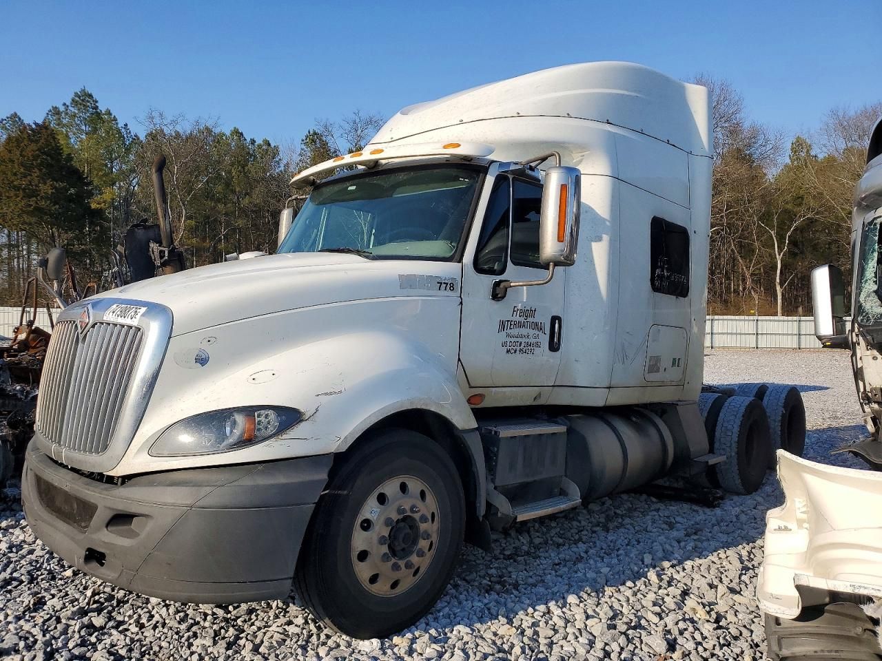 2016 International LF687 Semi Truck