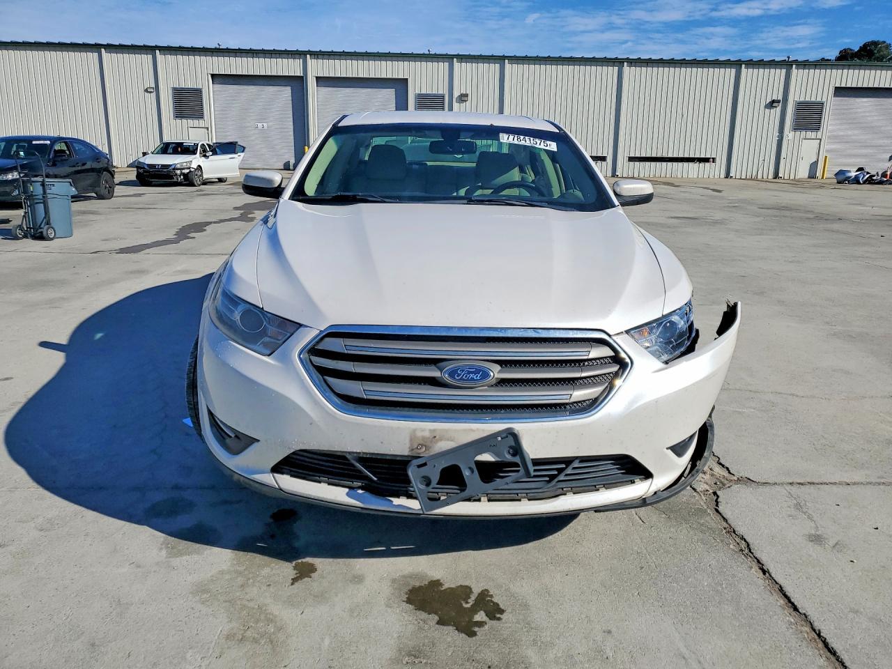 2018 Ford Taurus sel