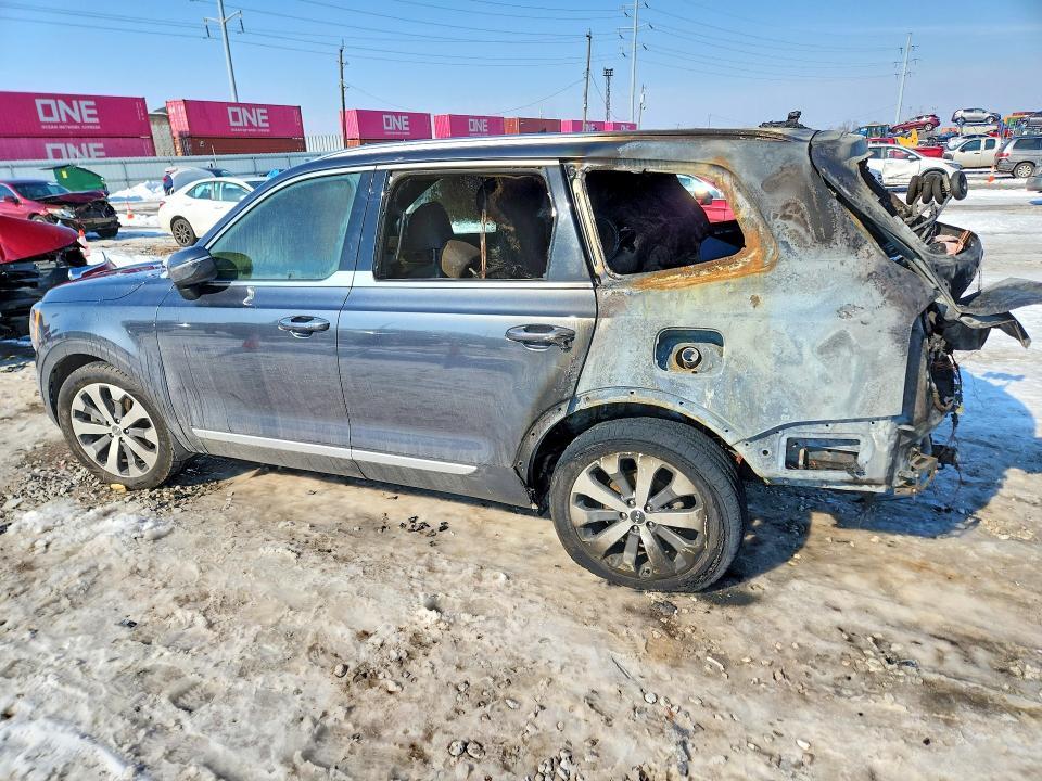 2022 KIA Telluride s