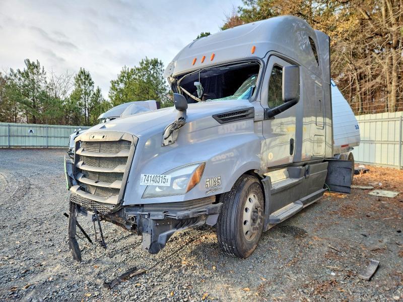 2020 Freigliner 2020 Freightliner Cascadia Semi Truck