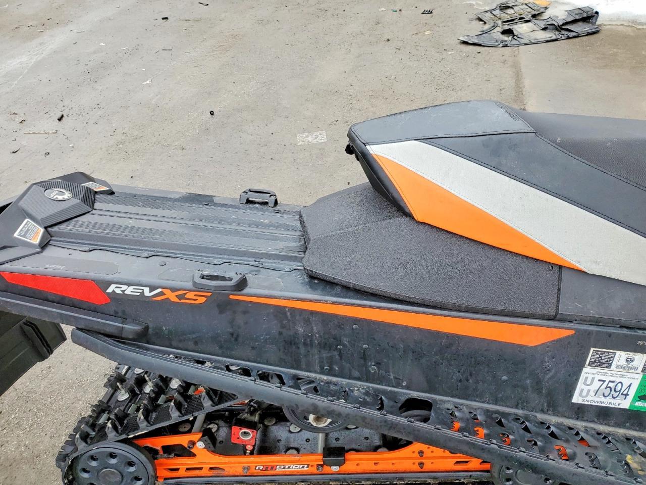 2015 Skidoo Renegade 600