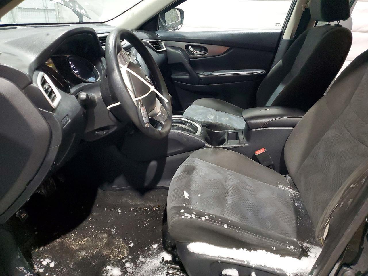 2016 Nissan Rogue sv