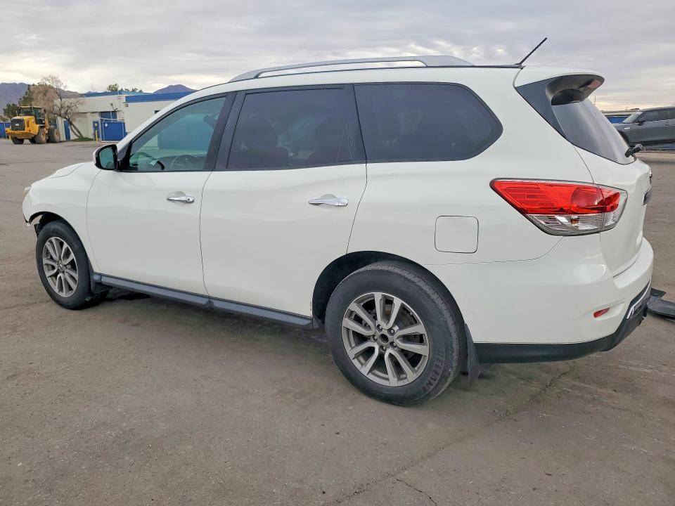 2015 Nissan Pathfinder s