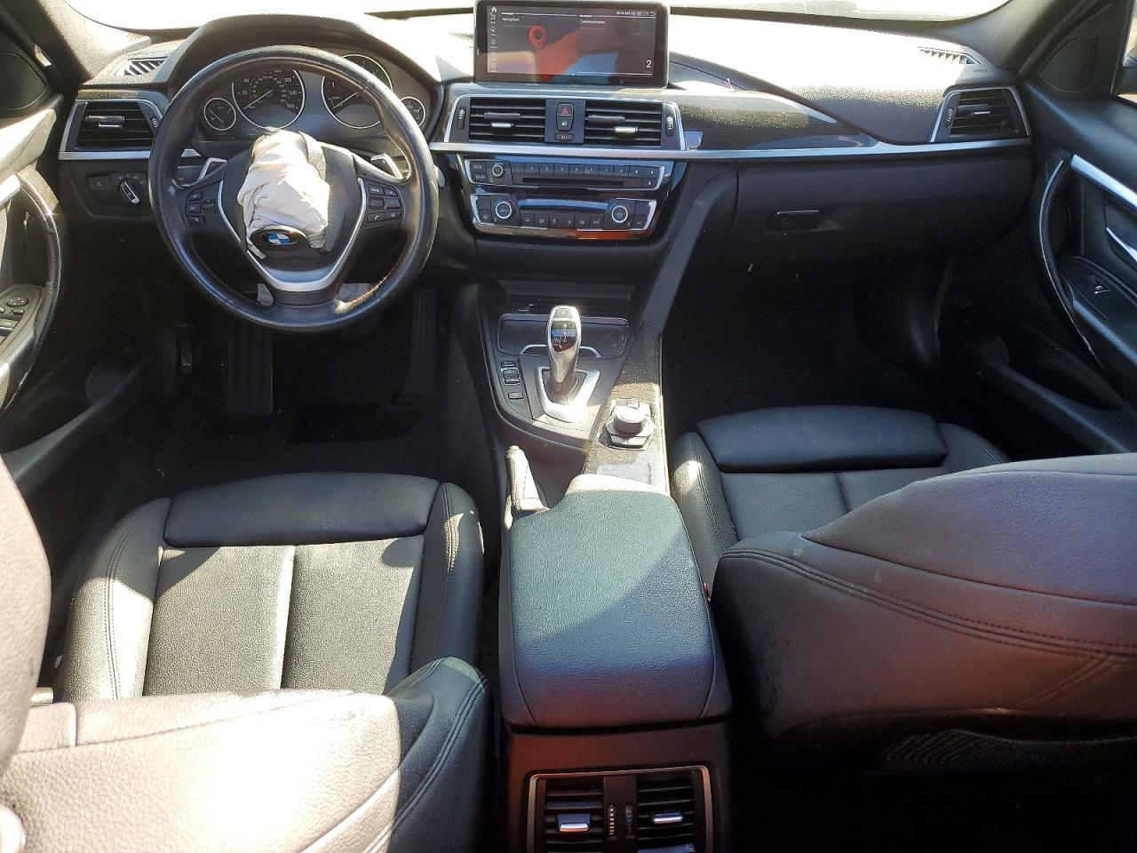 2018 BMW 330 i