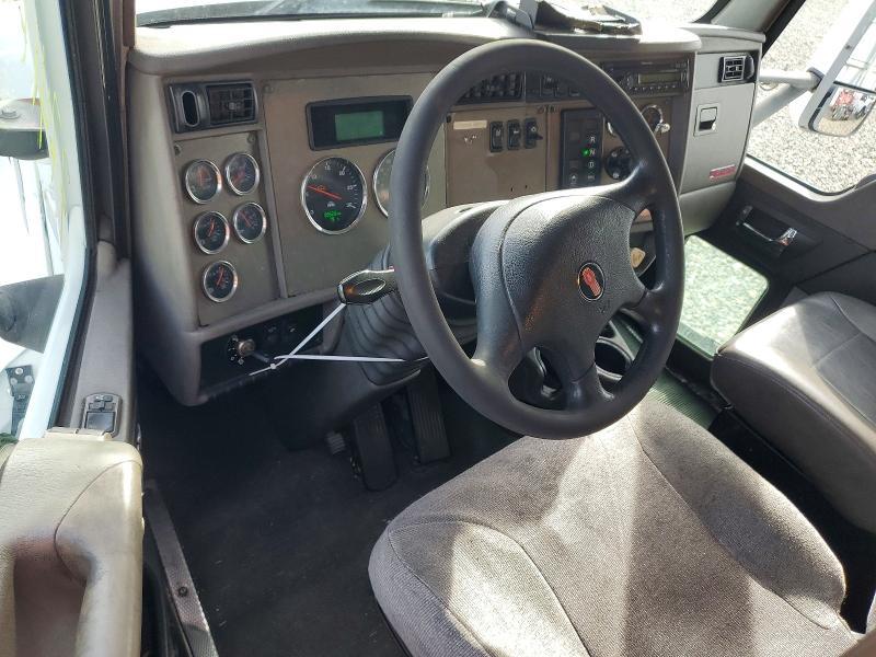 2013 Kenworth T370 BOX Truck