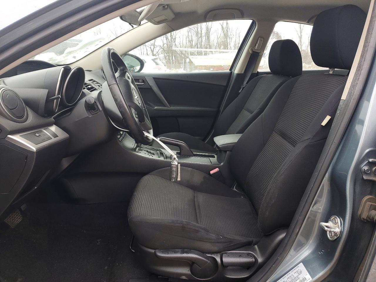 2013 Mazda 3 I