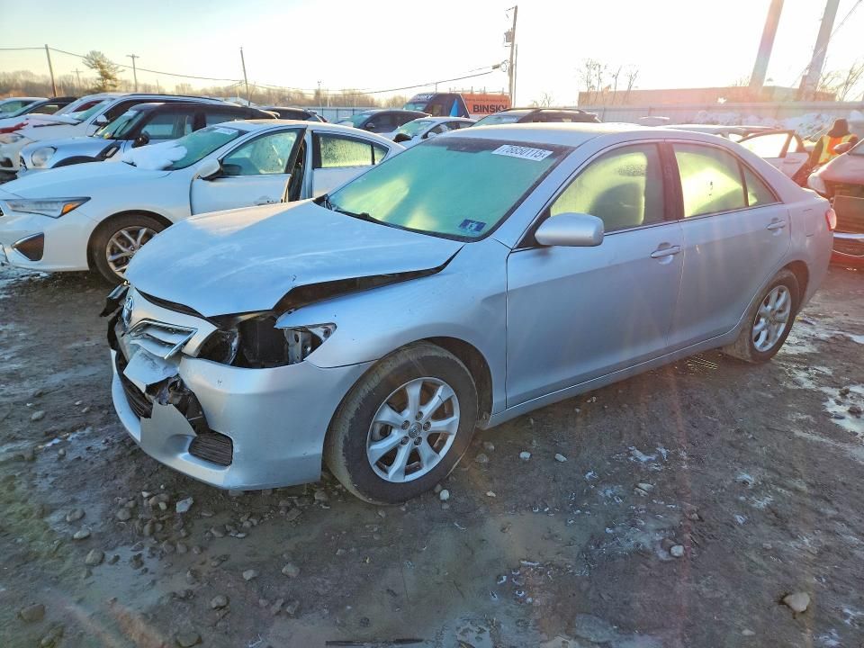 2011 Toyota Camry le