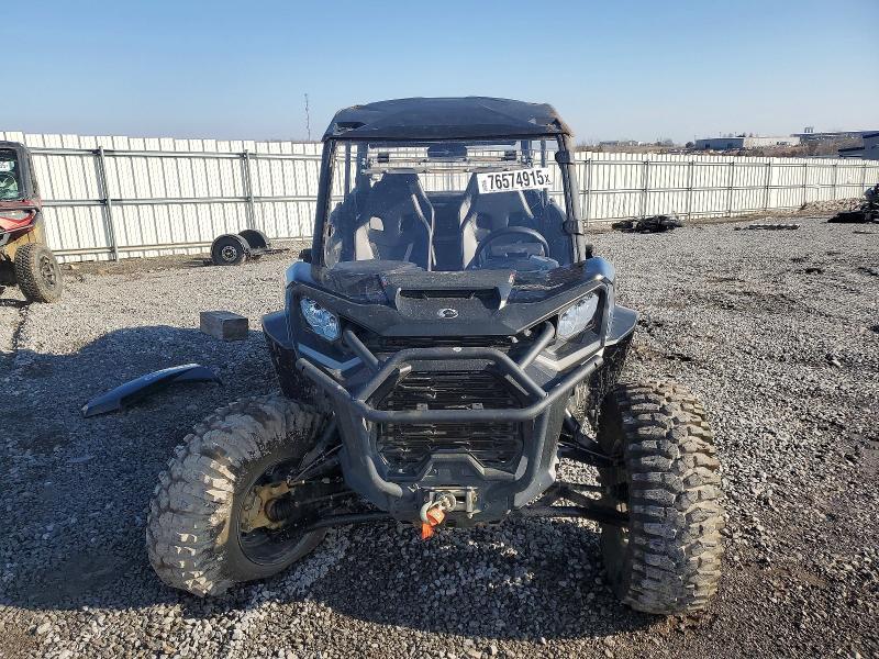 2023 Can-Am Commander-Utility Vehicle