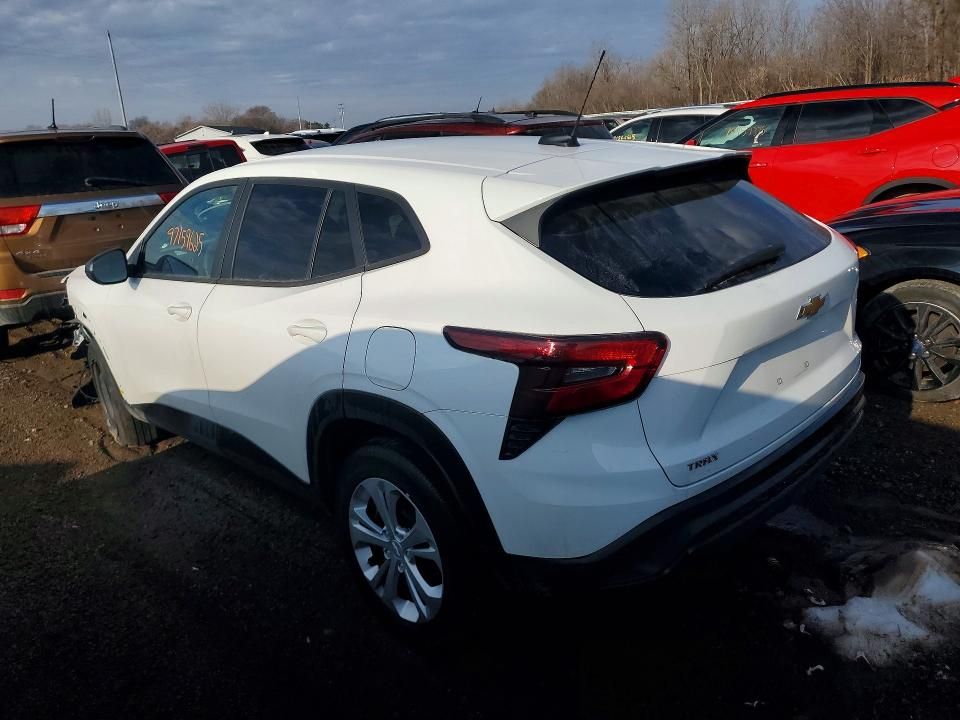 2025 Chevrolet Trax ls