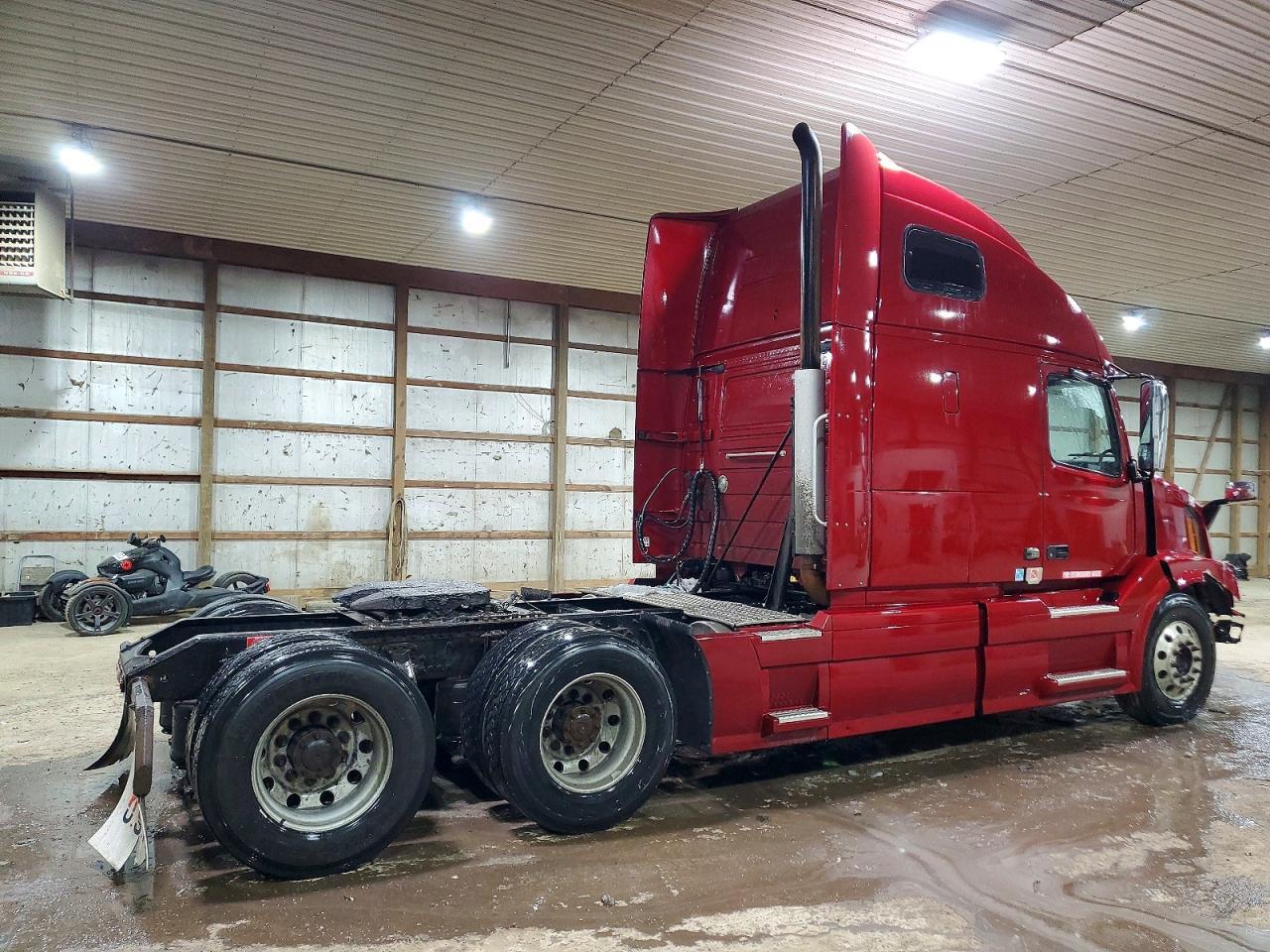 2013 Volvo VN VNL