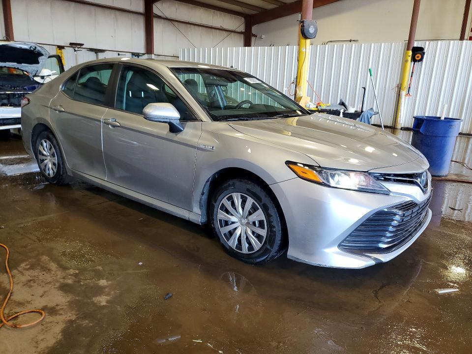 2018 Toyota Camry Hybrid le
