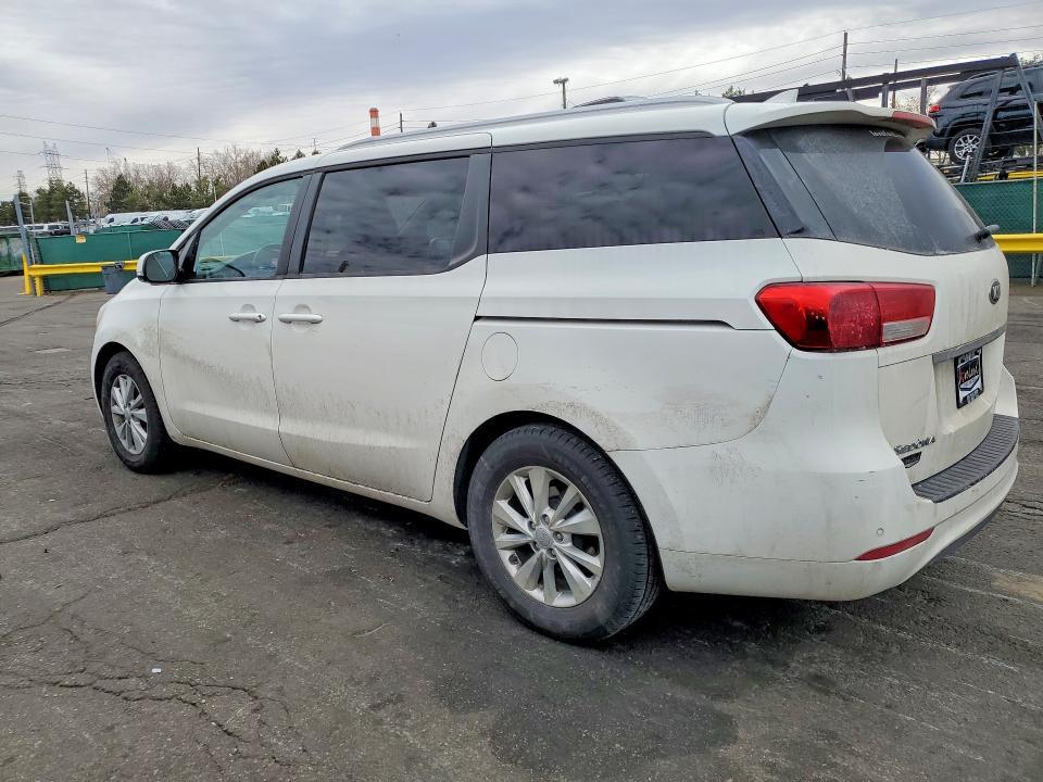 2016 KIA Sedona lx