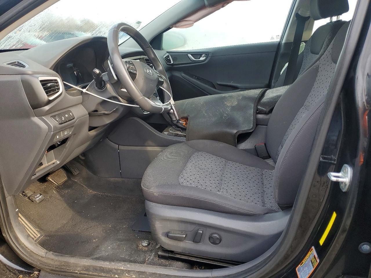 2018 Hyundai Ioniq Hybrid sel