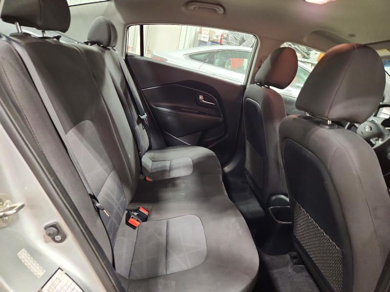2016 KIA Rio lx