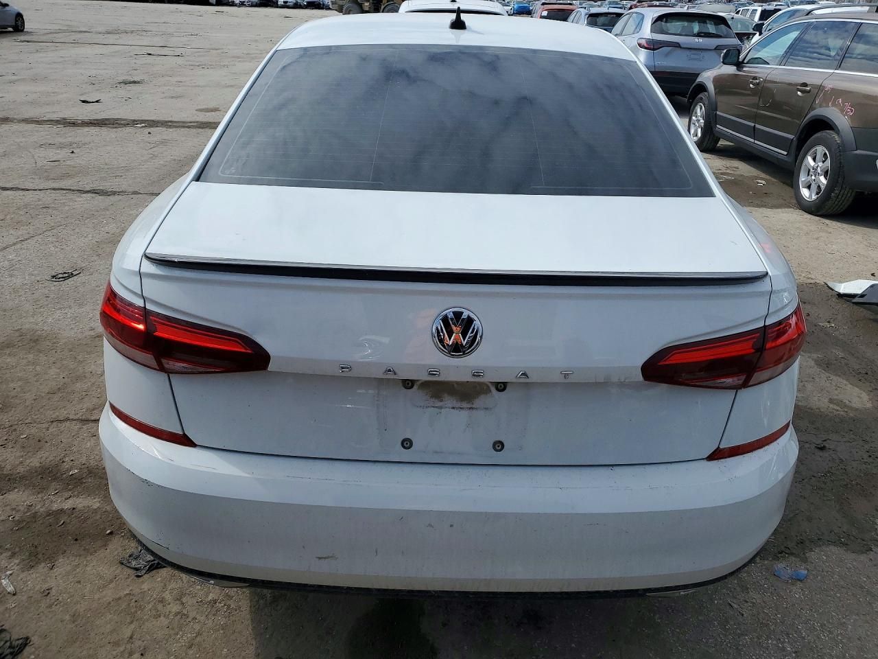 2020 Volkswagen Passat R-line