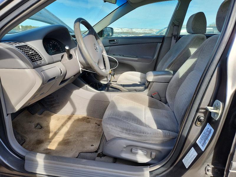 2003 Toyota Camry le