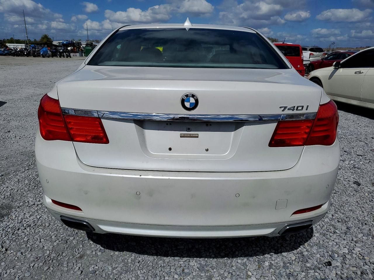 2011 BMW 740 i