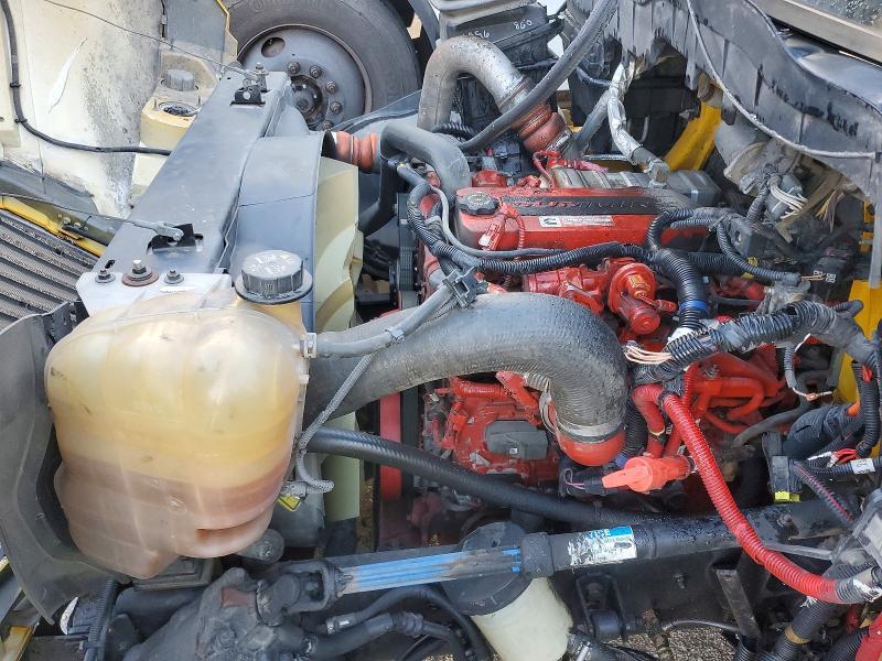 2018 International 4300 BOX Truck