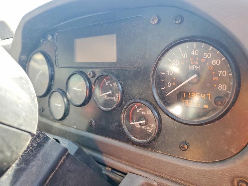 2022 Peterbilt 520 Refuse Truck