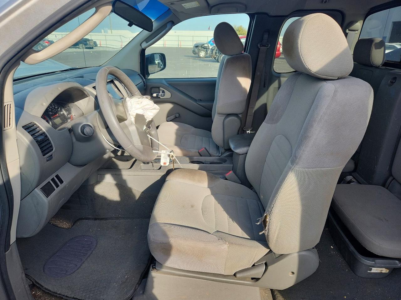 2006 Nissan Frontier XE